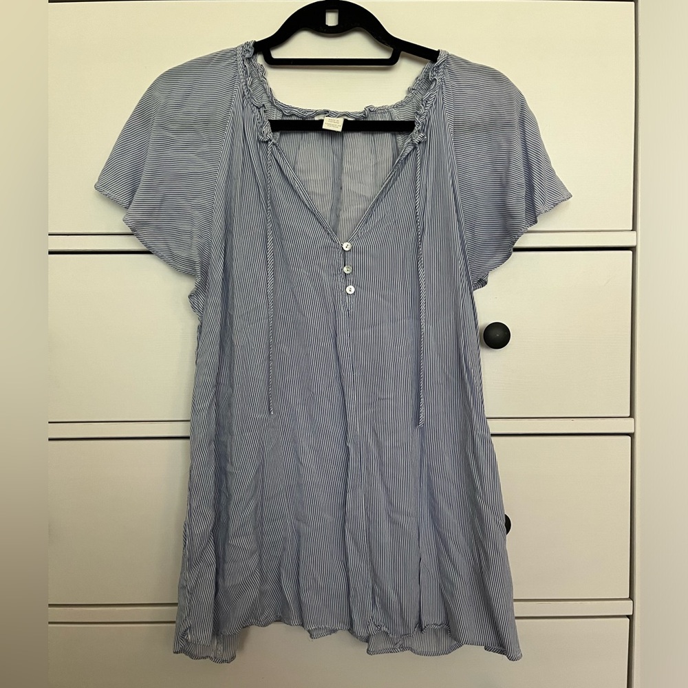 H&M blue/white blouse